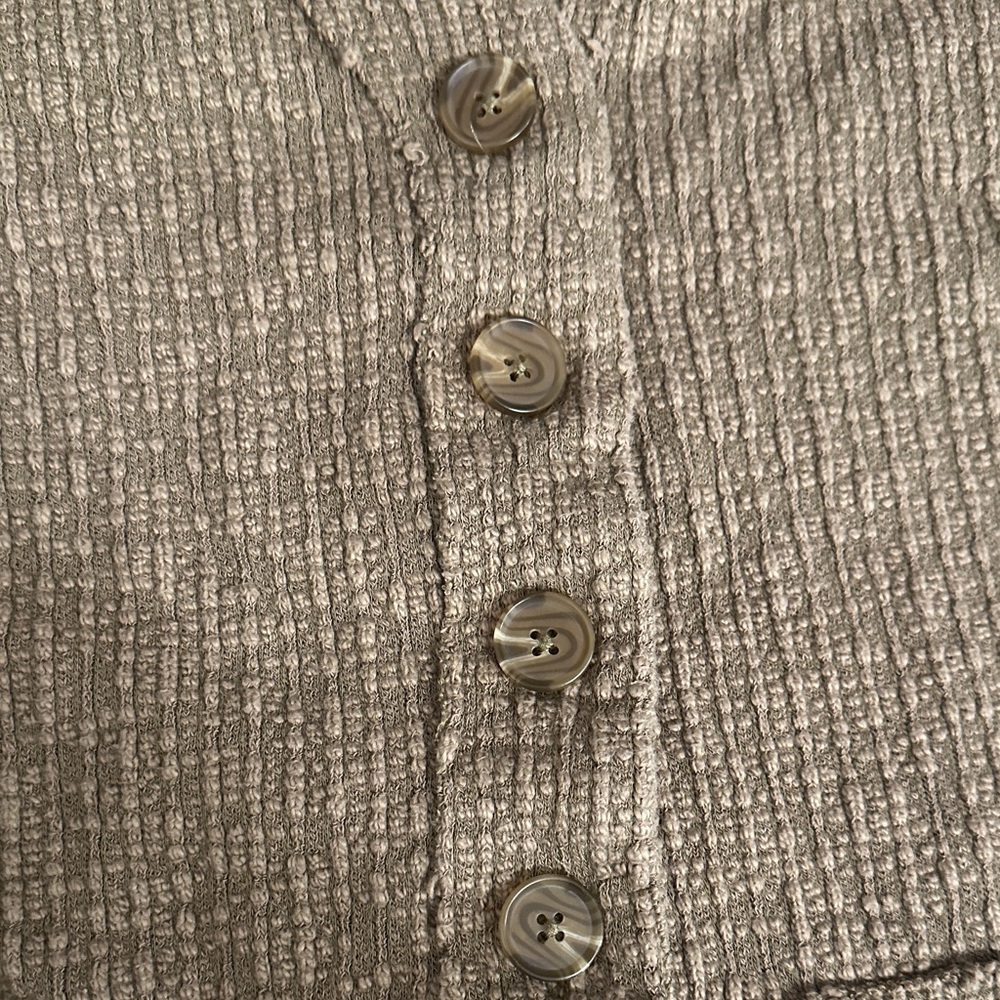 Two by Vince Camuto Ladies' Button Cardigan Size S - Picture 4 of 6
